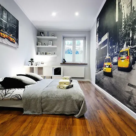 Diamond Apartment *